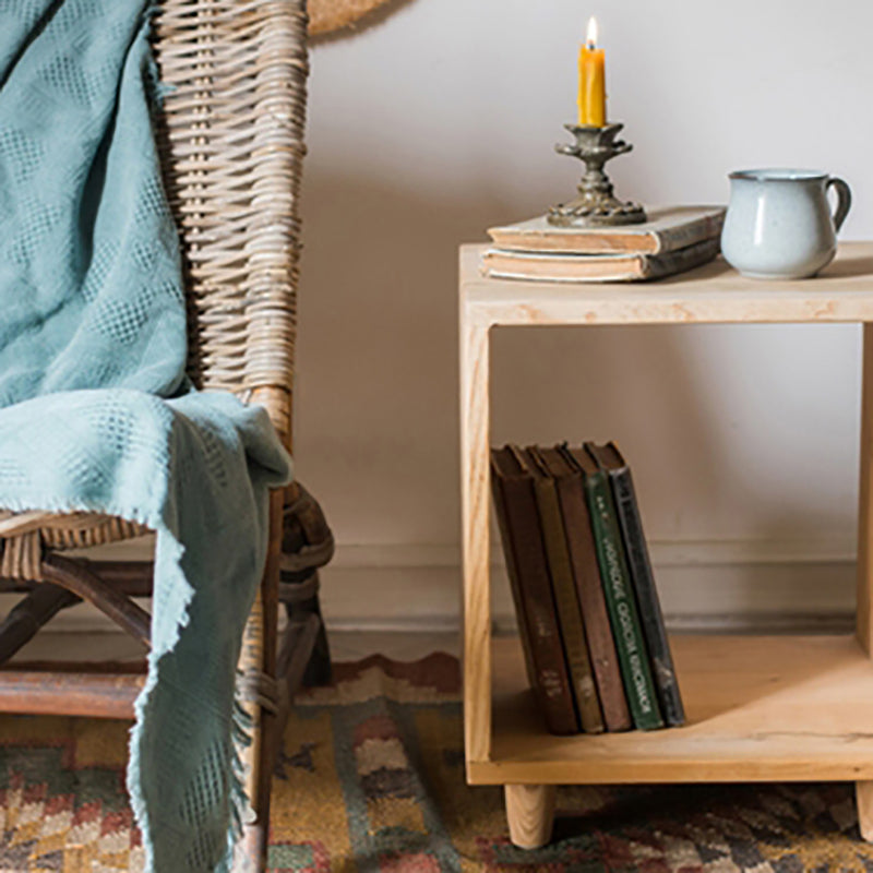 Wooden Night Table Modern Solid Wood Nightstand with Lower Shelf