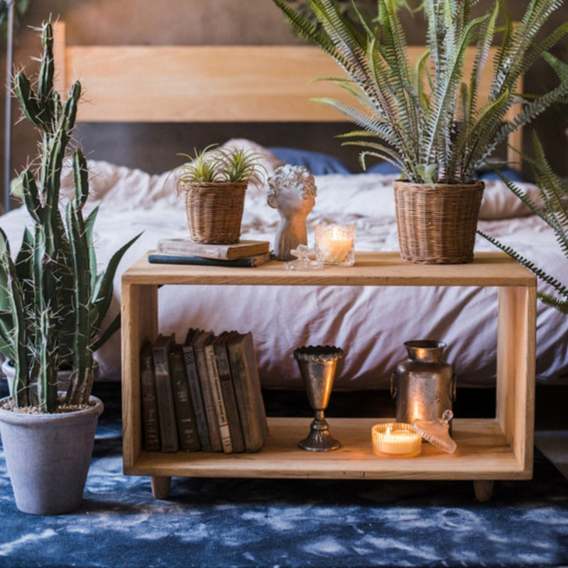 Wooden Night Table Modern Solid Wood Nightstand with Lower Shelf