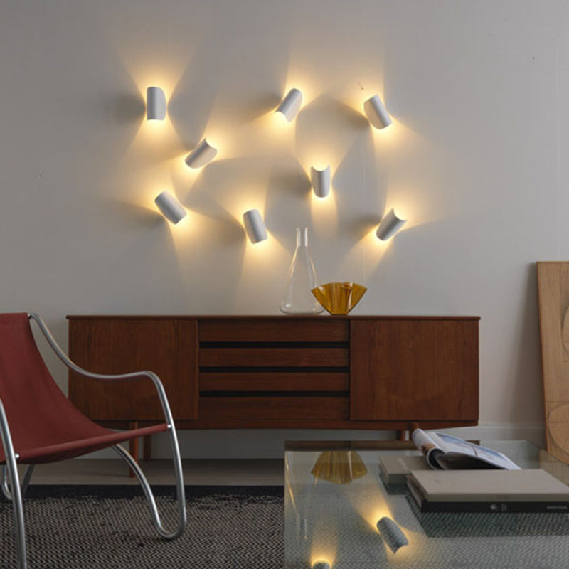 Modern Simple Iron Wall Light Arc Shape Rotatable Wall Lamp for Living Room