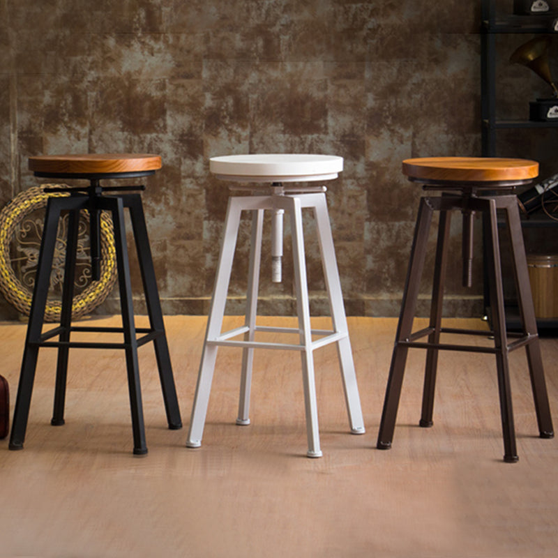 Modern Armless Counter Stool Iron Bar Stool with Wooden Seat and Pedal