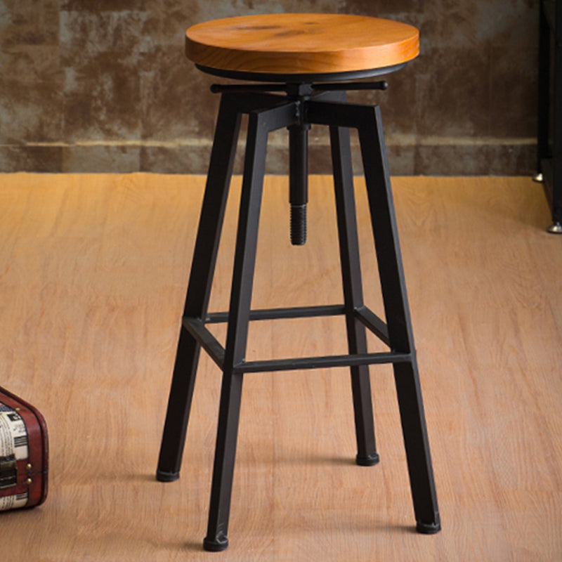 Modern Armless Counter Stool Iron Bar Stool with Wooden Seat and Pedal