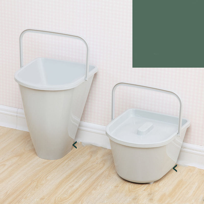 Modern Plastic Toilet Floor Mounted Toilet Bowl with Slow Close Seat for Bathroom