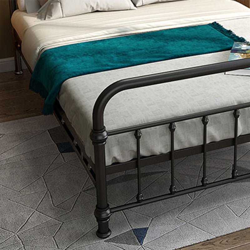 Industrial Iron Bed with Rectangle Headboard and Metal Legs in Black
