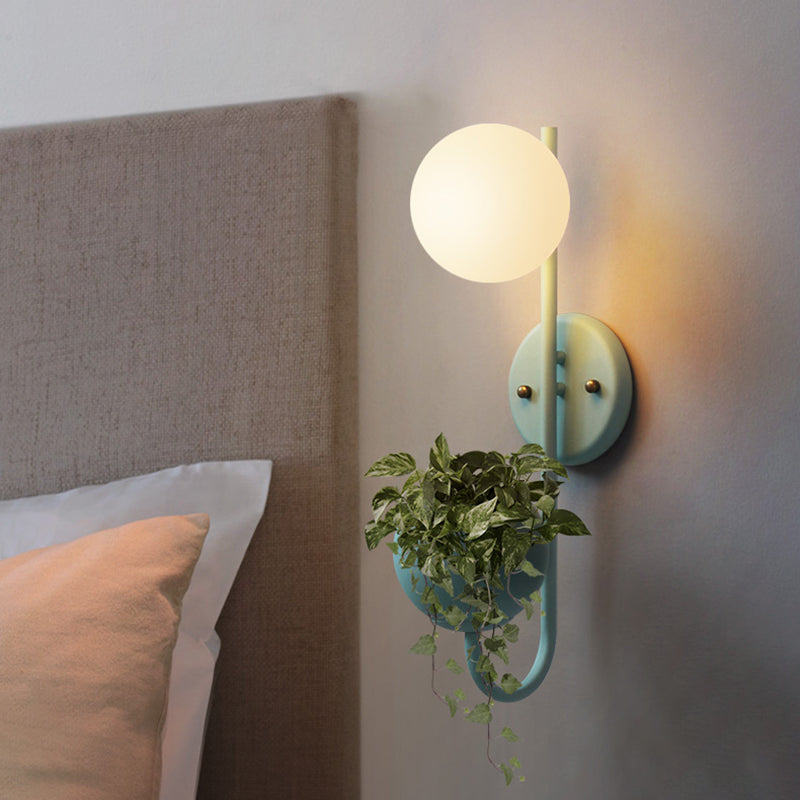 Nordic Style Iron Wall Lamp Ball Shape Wall Light for Bedroom (Included Plant)