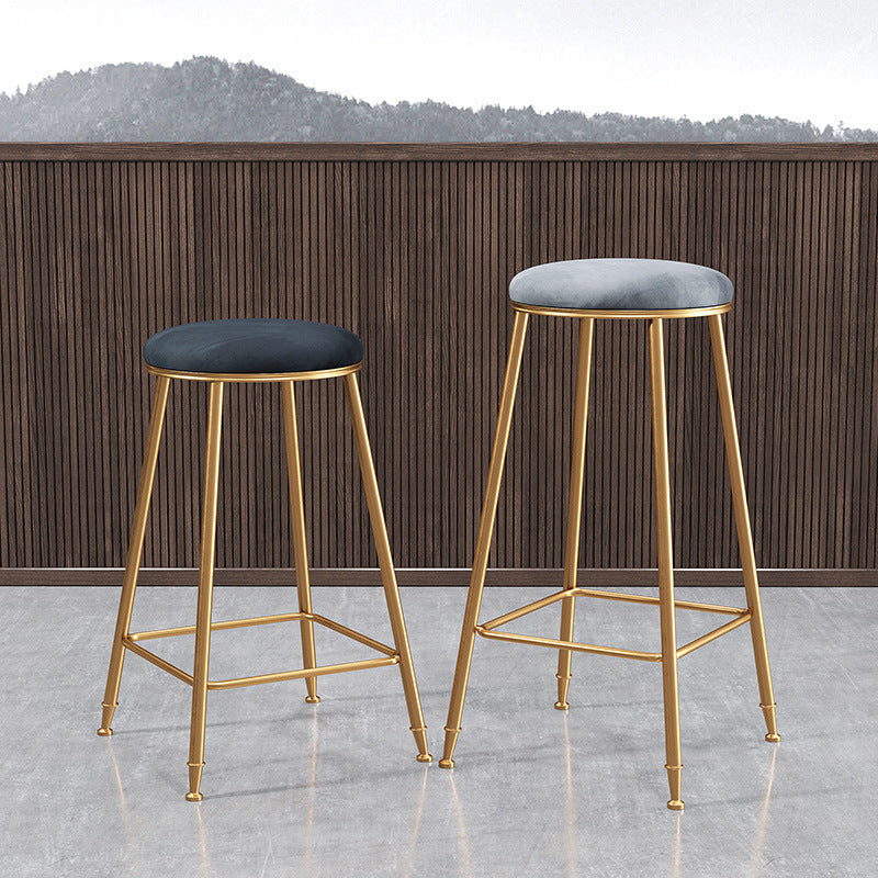 Contemporary Bar Stool Round Seat Barstool with Footrest and Metal Base