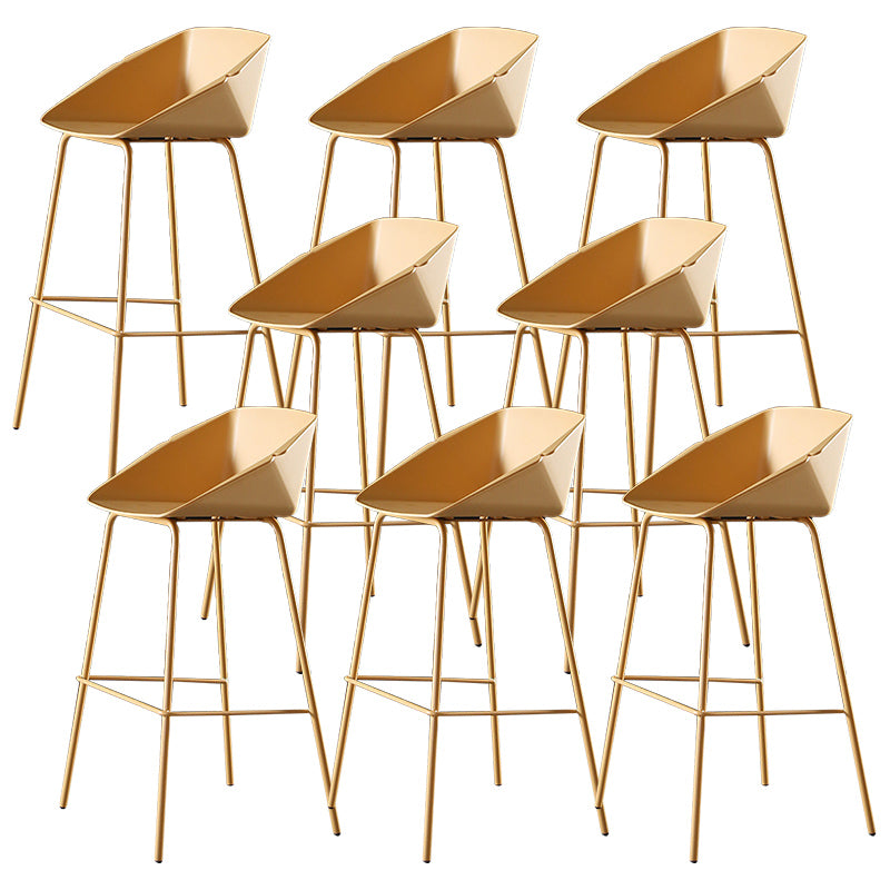 Scandinavian Metal Plastic Counter Stools Low Back Bar Stool with Footrest