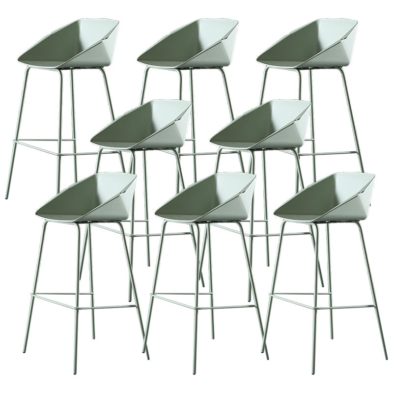 Scandinavian Metal Plastic Counter Stools Low Back Bar Stool with Footrest