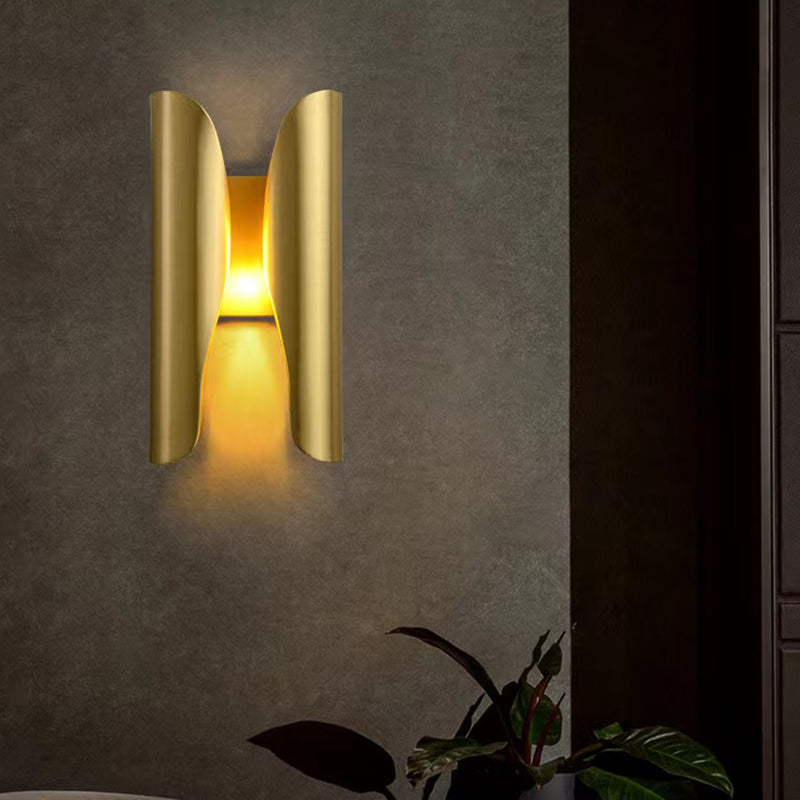Modern Wall Sconce Geometric Shape Wall Light with Metal Shade for Study