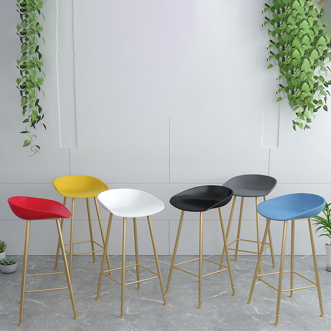 Indoor Bucket Counter Bar Stool Modern Plastic Footrest Low Back Bar Stool