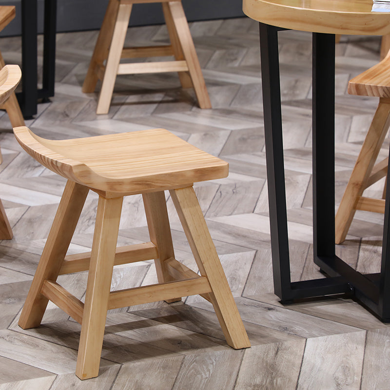 Indoor Modern Footrest Bar Stool Solid Wood Bar & Counter Stool in Natural