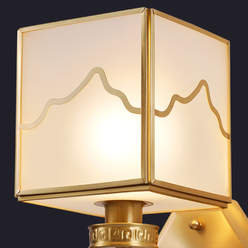 1 Light Unique Shape Wall Mount Light Fixture Modern Wall Mounted Lighting in Gold