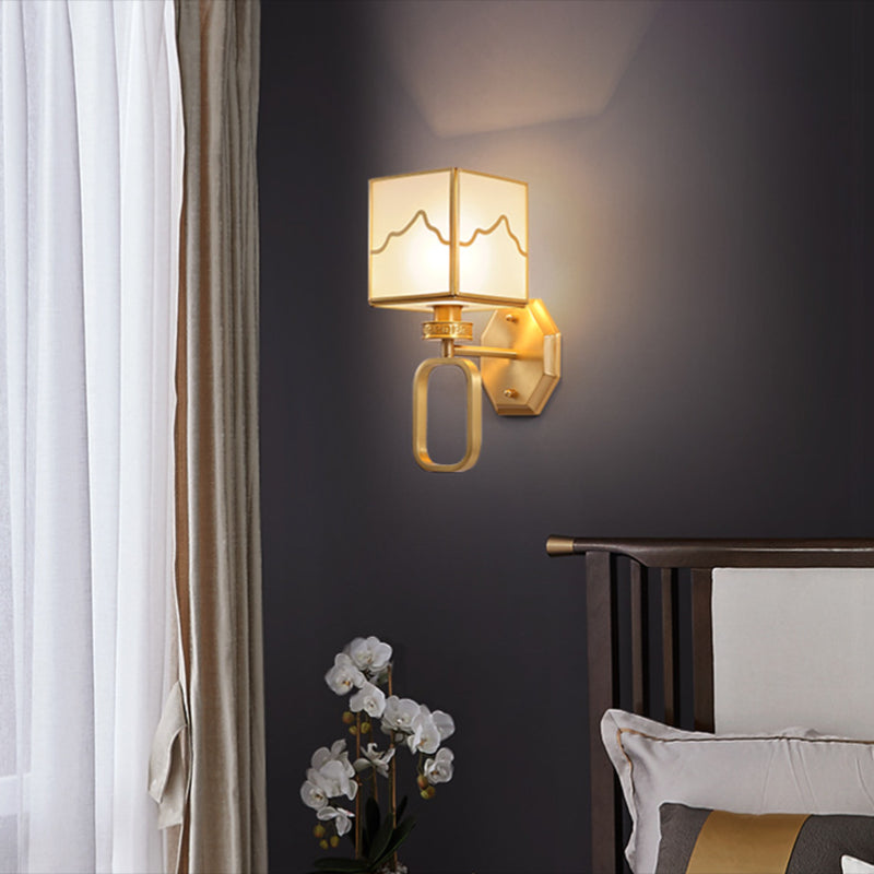 1 Light Unique Shape Wall Mount Light Fixture Modern Wall Mounted Lighting in Gold