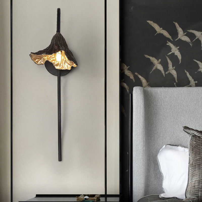Modern Wall Sconce Flower Shape Wall Light with Metal Shade for Bedroom