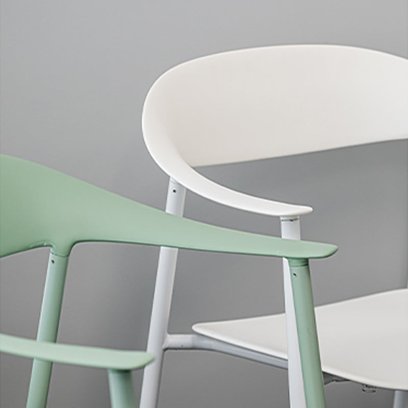 Modern Open Back Side Chair Plastic Dining Chair with Metal Base