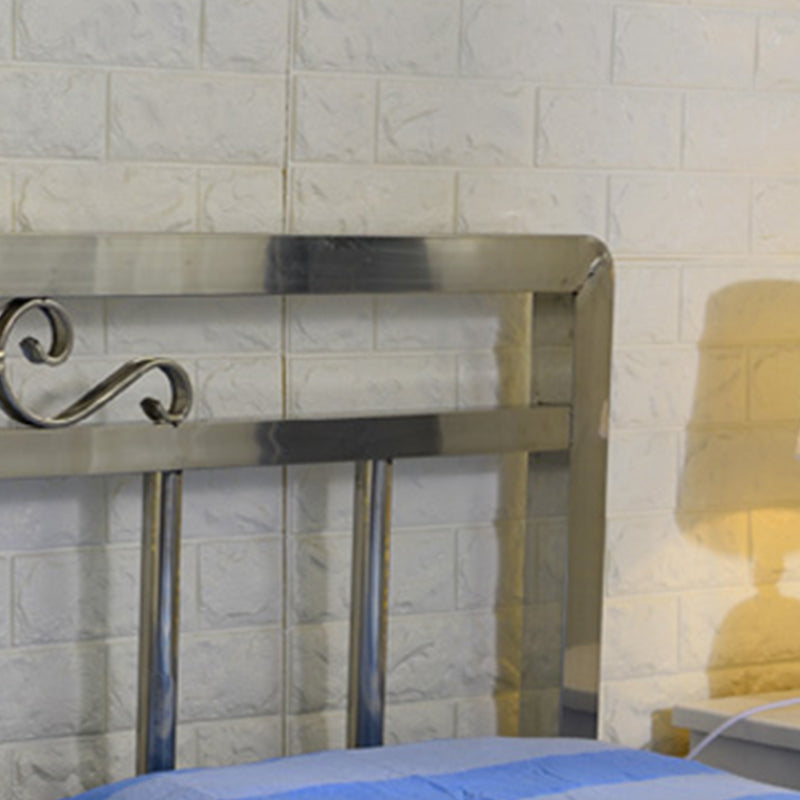 Modern Silver Steel Bed Rectangular Standard Bed with Metal Legs