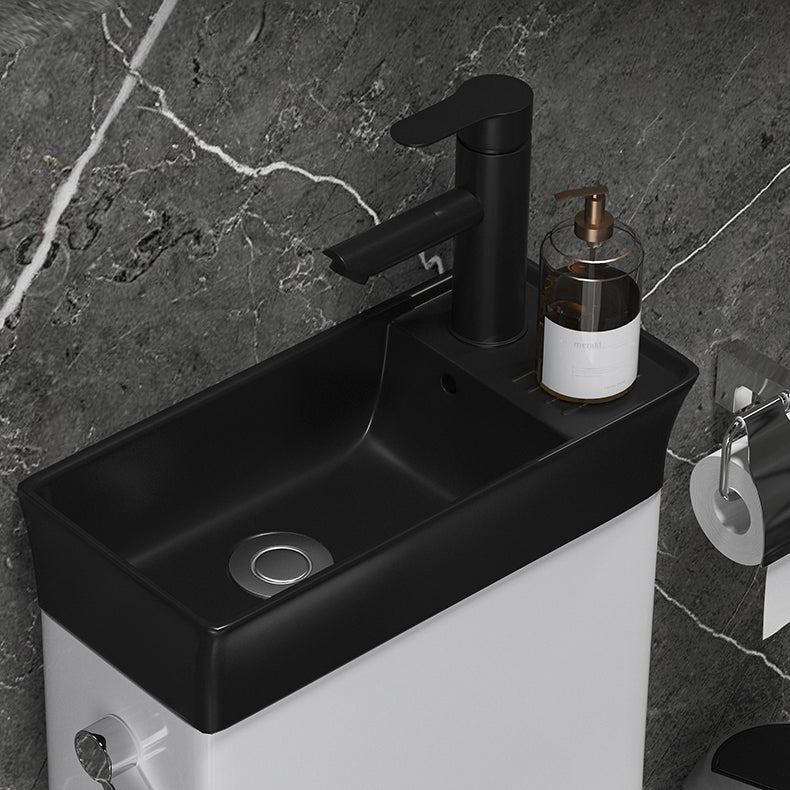 Modern Flush Toilet Left Side One-Piece Toilet with Slow Close Seat