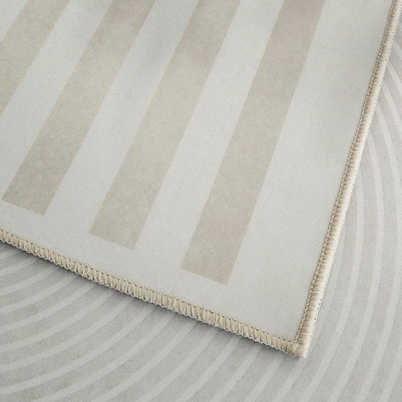 Modern Rug Light Grey Polyester Rug Stain Resistant Rug for Living Room