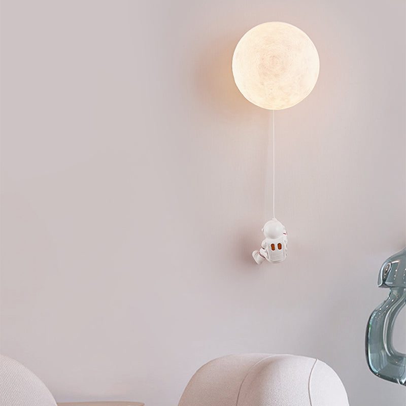 Nordic Style Iron Wall Light Ball Shape Wall Lamp for Children's Room (Included Doll)