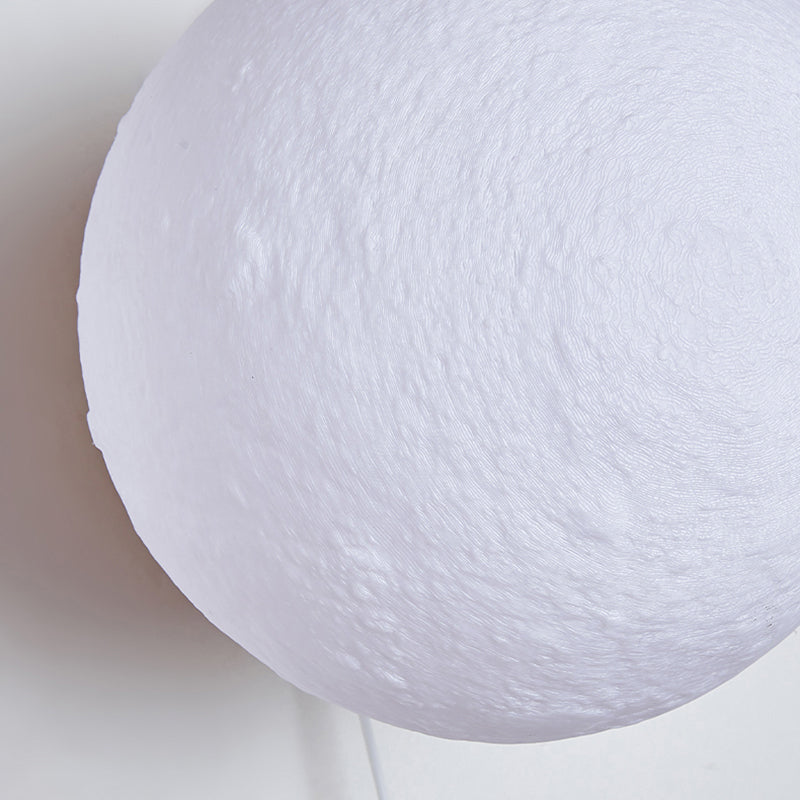 Nordic Style Iron Wall Light Ball Shape Wall Lamp for Children's Room (Included Doll)