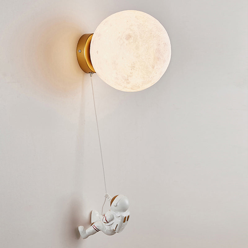 Nordic Style Iron Wall Light Ball Shape Wall Lamp for Children's Room (Included Doll)