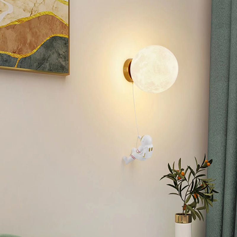 Nordic Style Iron Wall Light Ball Shape Wall Lamp for Children's Room (Included Doll)