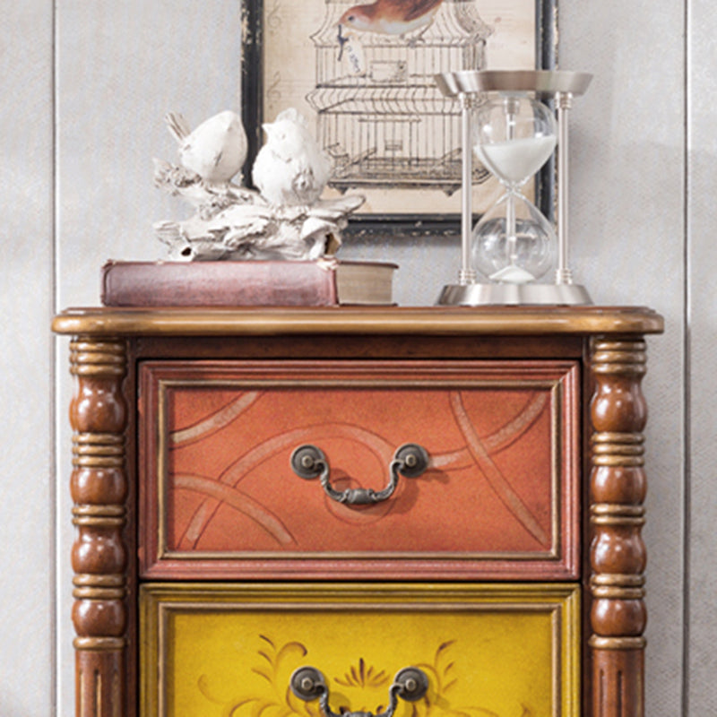 Traditional Vertical Storage Chest Bedroom Chest in Brown with 3 Drawers