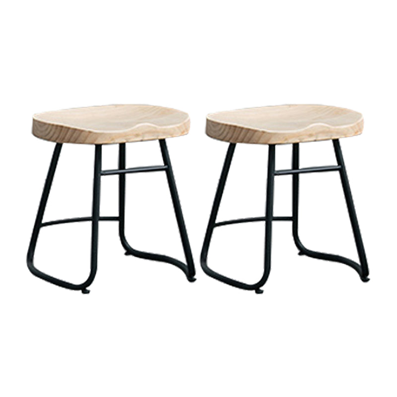 Industrial Counter Bar Stool Natural Solid Wood and Metal Saddle Seat Counter Chair