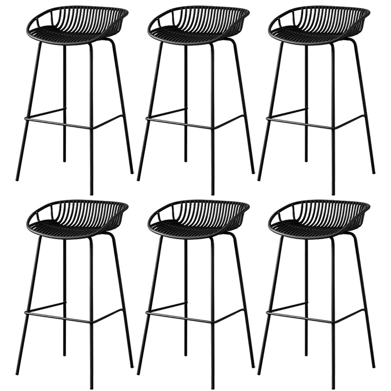 Contemporary Armed Contoured Seat PP Plastic Stool with Metal Base
