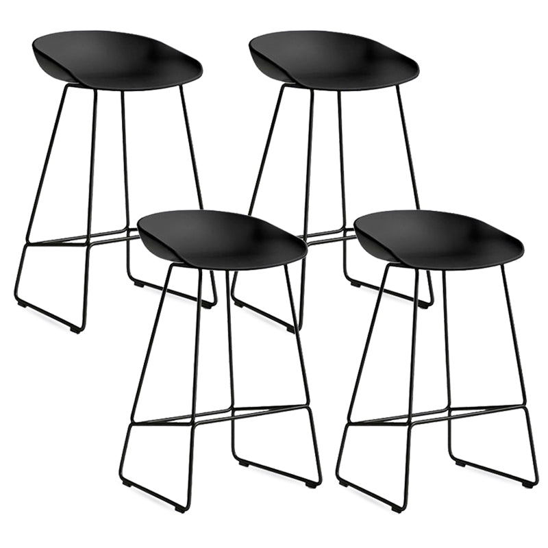 Nordic Style Plastic Bar Stools Footrest Indoor Counter Stool with Metal Legs