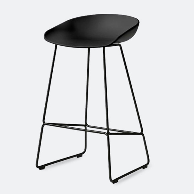 Nordic Style Plastic Bar Stools Footrest Indoor Counter Stool with Metal Legs
