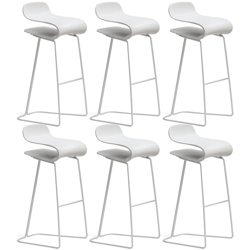 Armless Metal Indoor Bar Stool Scandinavian Plastic Stool with Footrest