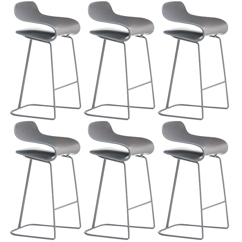 Armless Metal Indoor Bar Stool Scandinavian Plastic Stool with Footrest