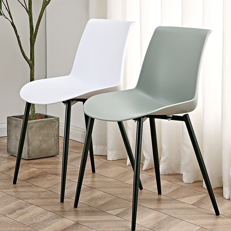 Nordic Solid Back Side Chair Plastic Indoor Arm Chair with Metal Base for Restaurant