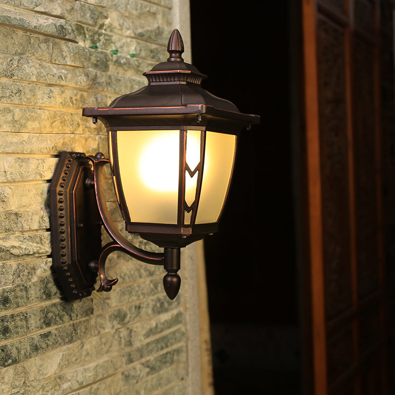 Café 1-Light Wall Mount Location Lodges Grosted Glass Pincone Gald Mur Sconce éclairage pour extérieur