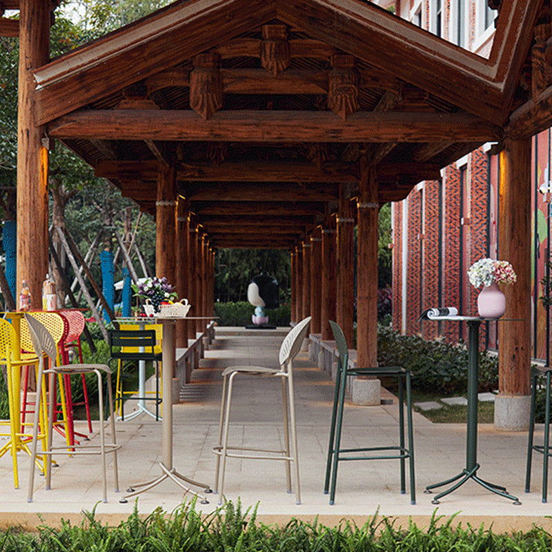 Industrial Outdoor Bar Height Table Metal Bar Table with Pedestal