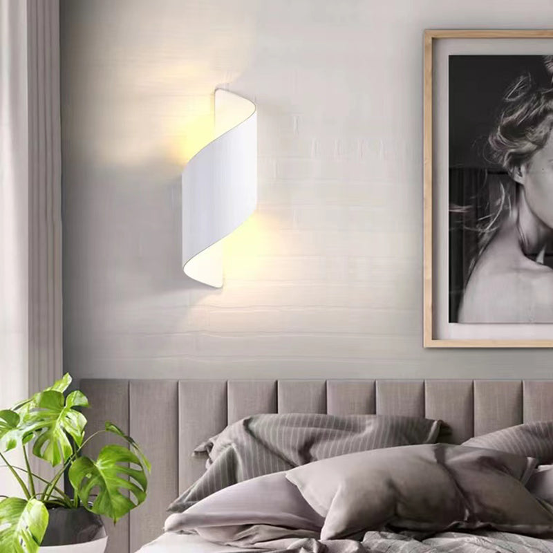 Modern Style Wrapped Shape Wall Sconce Metal 2 Light Sconces for Outdoor