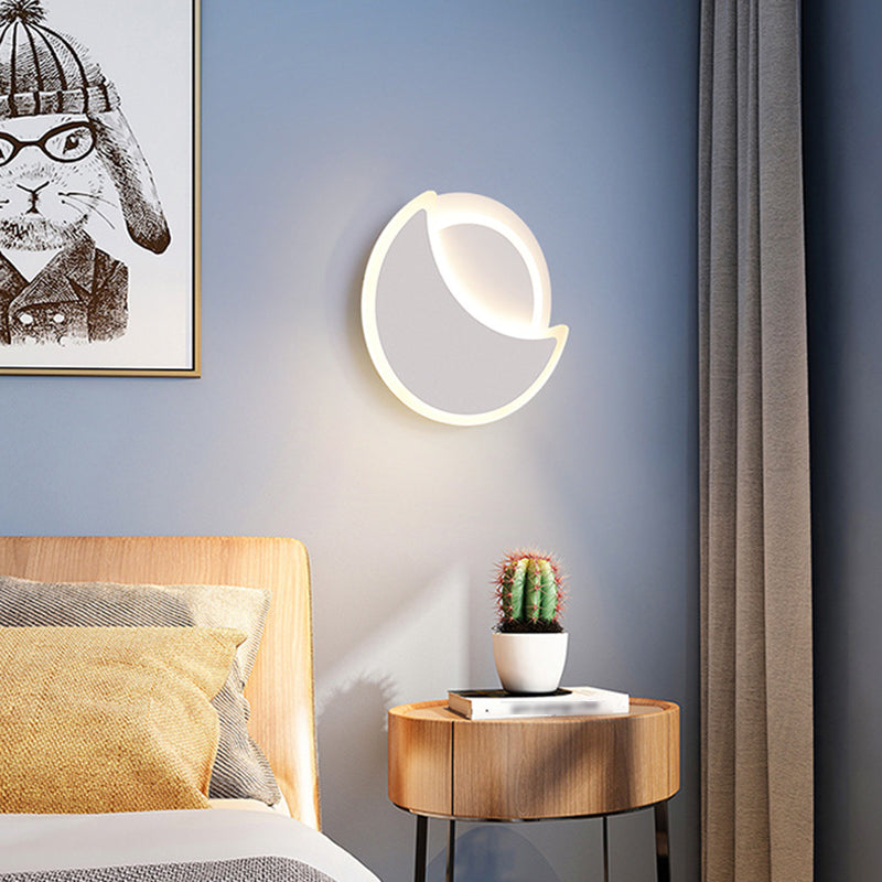 Disk Shape Wall Lamp Modern Style Acrylic 2 Lights Sconce in White / Black