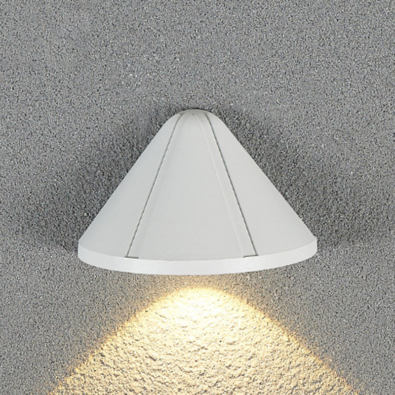 Modern Style Triangle Wall Sconce Metal 1 Light Sconces for Outdoor