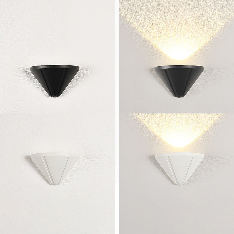 Modern Style Triangle Wall Sconce Metal 1 Light Sconces for Outdoor