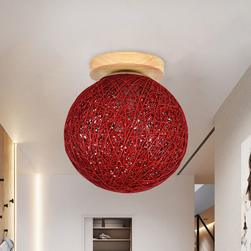 Lámpara de techo de pasillo de 1 cabezal tejida a mano de estilo moderno con pantalla esférica de ratán de 6"/8" de ancho en rojo/rosa