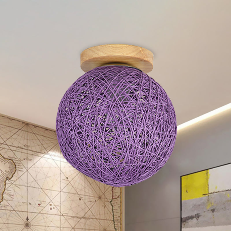 Lámpara de techo de pasillo de 1 cabezal tejida a mano de estilo moderno con pantalla esférica de ratán de 6"/8" de ancho en rojo/rosa