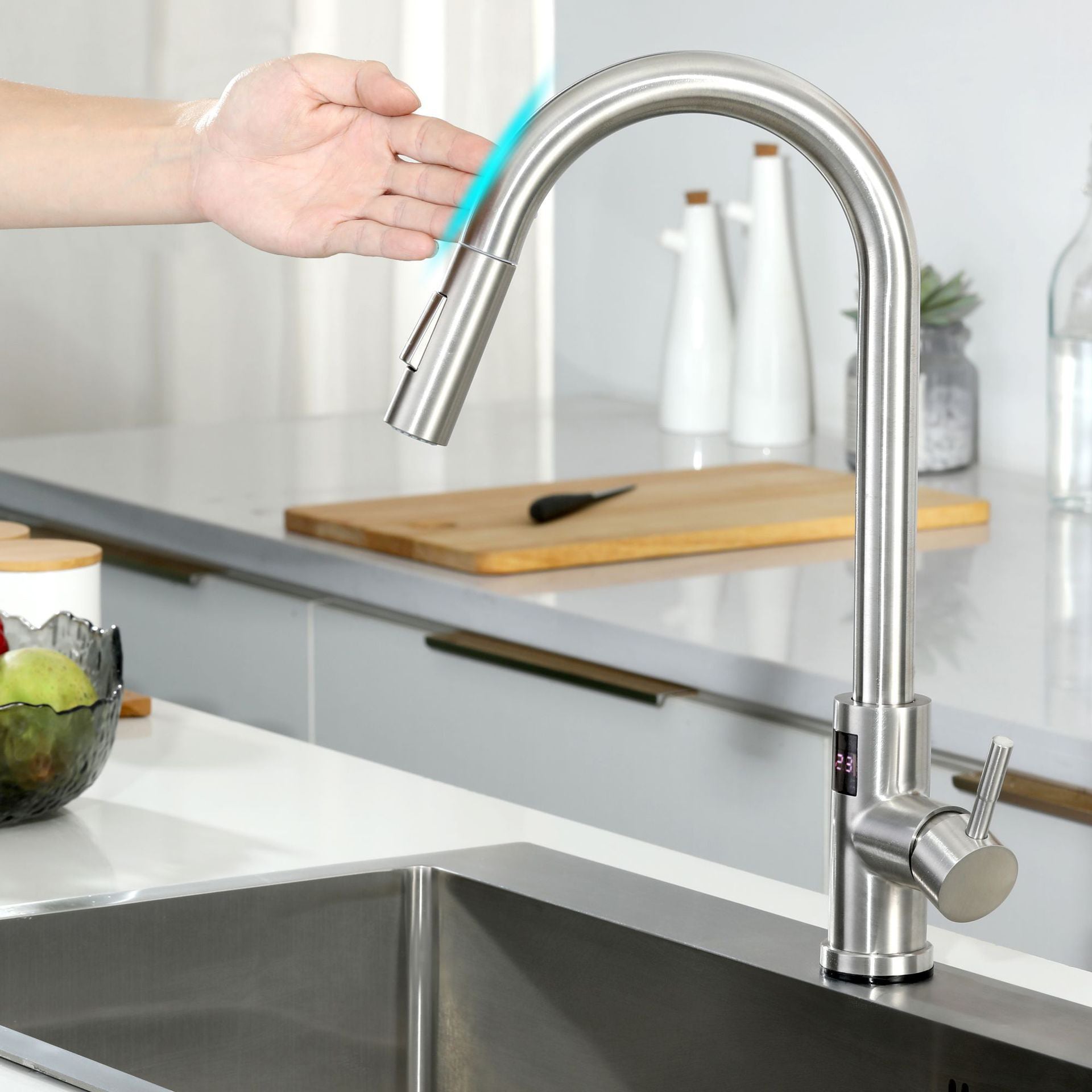 Modern Style Retractable Kitchen Faucet Stainless Steel 1-Handle Kitchen Faucet