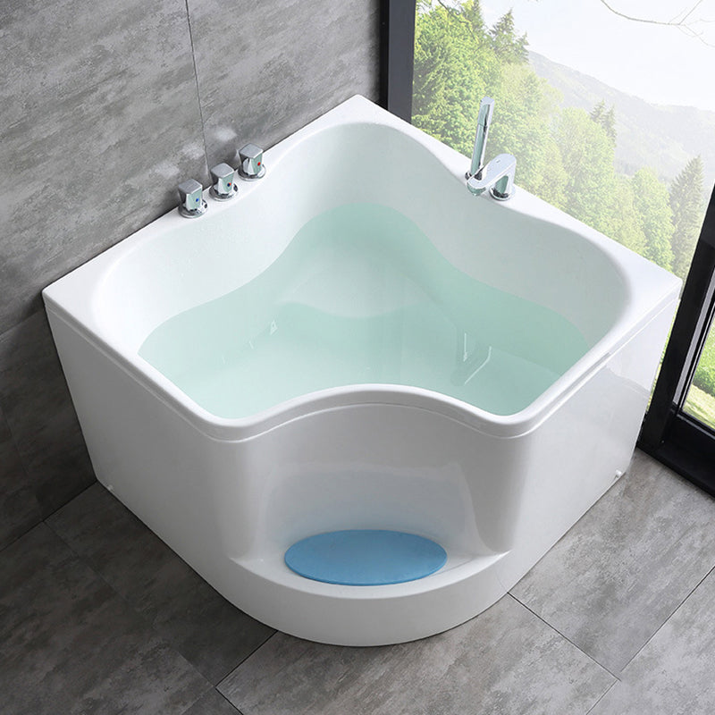 Modern Corner Soaking Bathtub White Acrylic Bathtub with Center-Front Drain