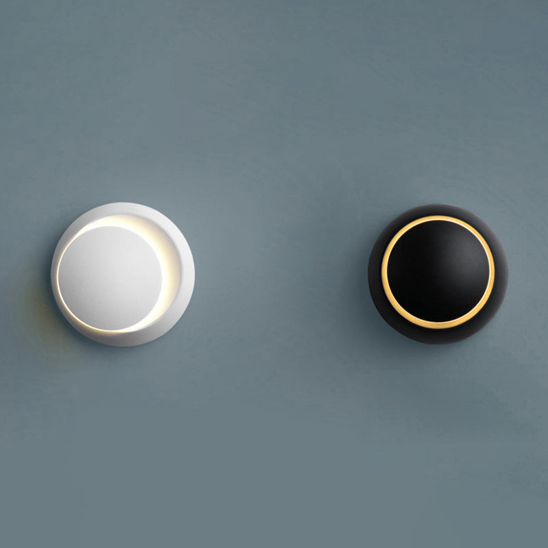 Round Disc Shape Wall Lamp Modern Style Acrylic 1 Light Sconce in White