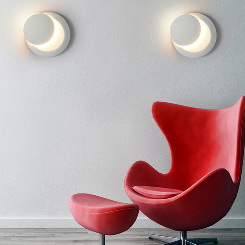 Round Disc Shape Wall Lamp Modern Style Acrylic 1 Light Sconce in White