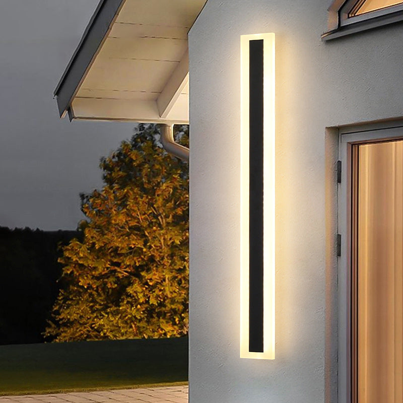 1 Light Linear Wall Sconce Contemporary Metal Wall Mounted Lighting in Black