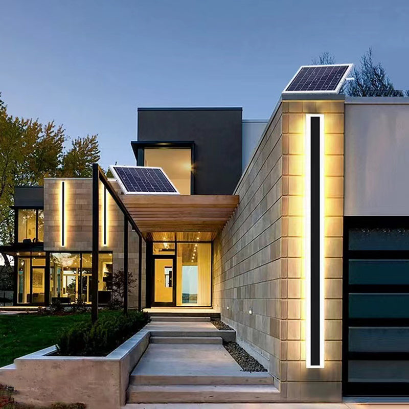 1 Light Linear Wall Sconce Contemporary Metal Wall Mounted Lighting in Black