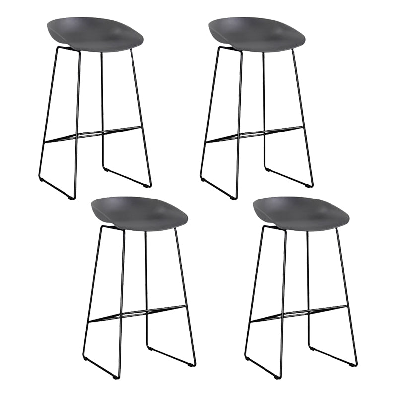Industrial Bar Stool with Bucket Plastic Stool for Restaurant