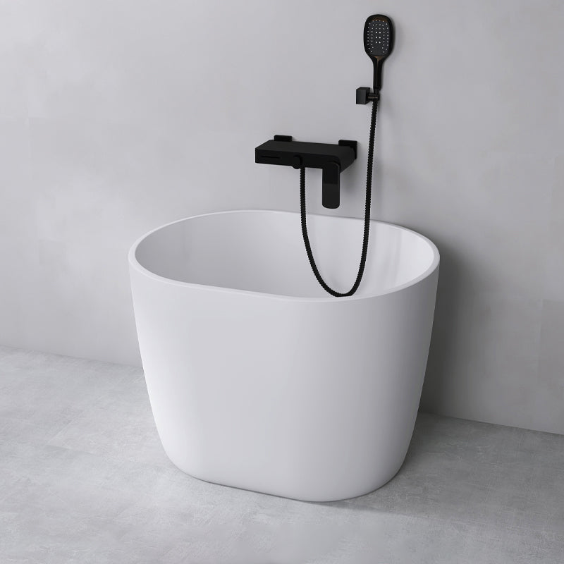 Modern Oval Soaking Bath Tub Freestanding Acrylic-Fiberglass Bath Tub