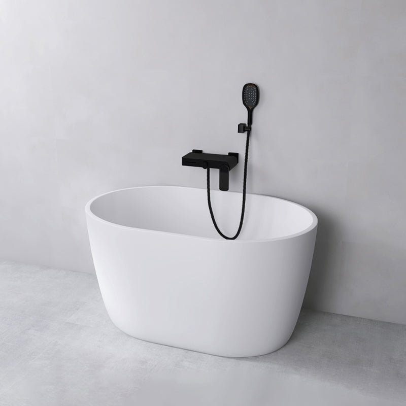 Modern Oval Soaking Bath Tub Freestanding Acrylic-Fiberglass Bath Tub